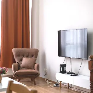 https://garden-duplex-with-netflix-close-to-taksimbomonti.istanbul-turkeyhotels.com